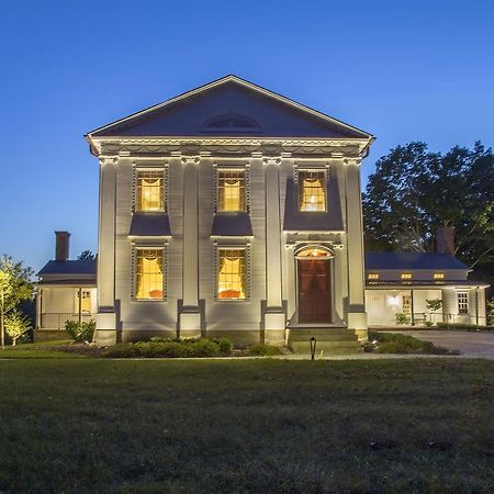 Peter Allen Inn & Event Center Kinsman エクステリア 写真