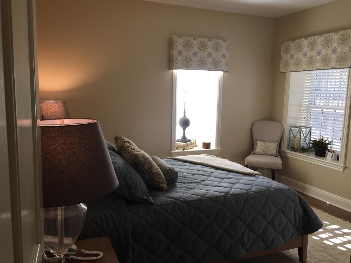 Peter Allen Inn & Event Center Kinsman エクステリア 写真